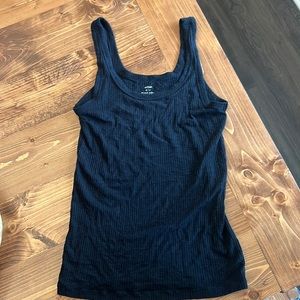Black AERIE tank top